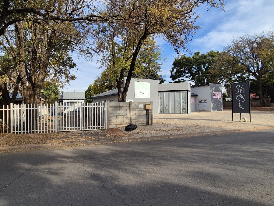 Commercial Property for Sale in Adamayview North West